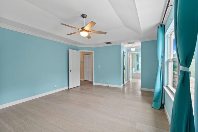 4576 Thornwood Circle, Palm Beach Gardens, FL 33418