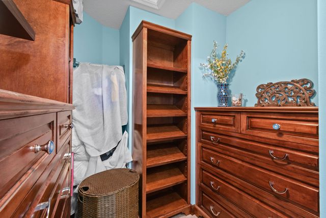 4576 Thornwood Circle, Palm Beach Gardens, FL 33418