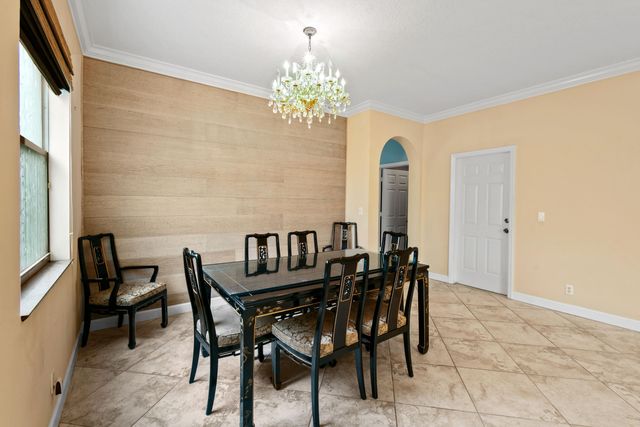 4576 Thornwood Circle, Palm Beach Gardens, FL 33418