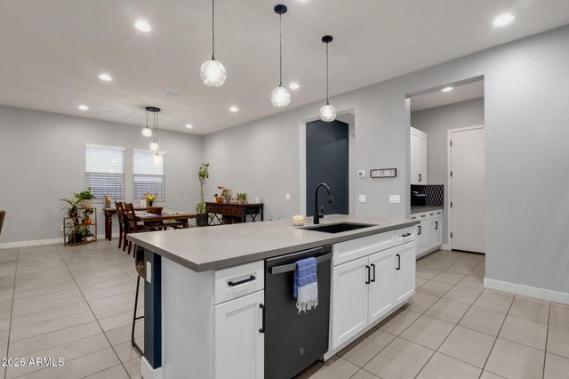 7444 W SPUR Drive, Peoria, AZ 85383