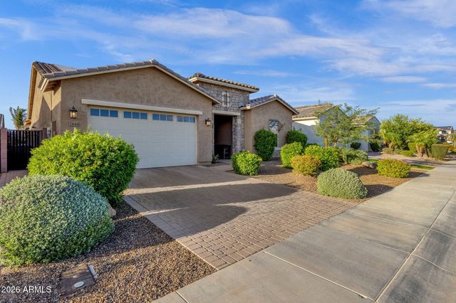 7444 W SPUR Drive, Peoria, AZ 85383