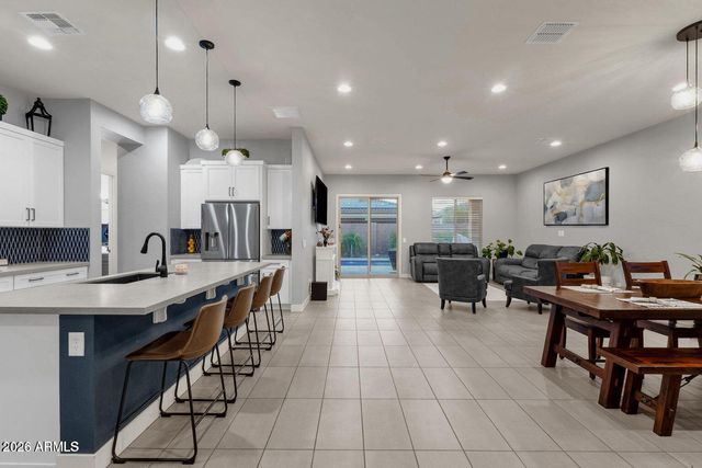 7444 W SPUR Drive, Peoria, AZ 85383