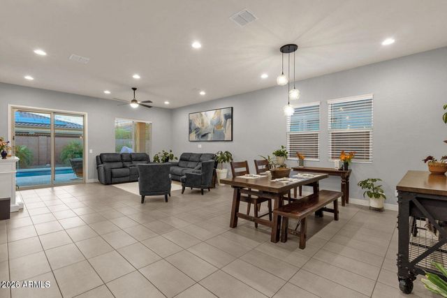 7444 W SPUR Drive, Peoria, AZ 85383