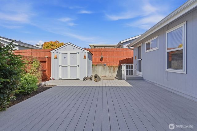 24036 222nd Avenue SE, Maple Valley, WA 98038