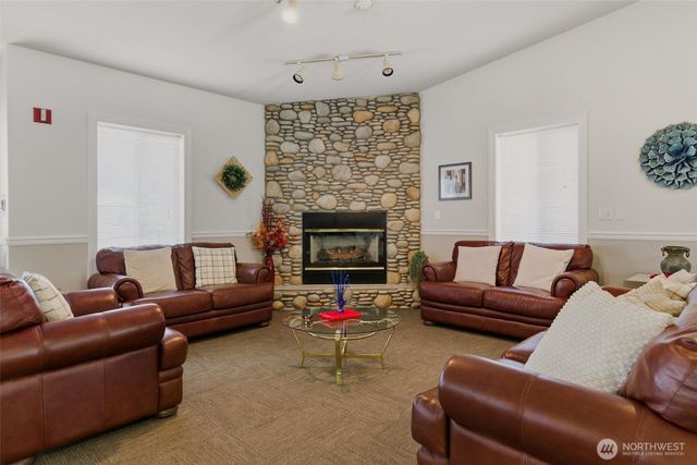 24036 222nd Avenue SE, Maple Valley, WA 98038