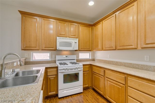 9341 Colorful Rainbow Avenue, Las Vegas, NV 89166