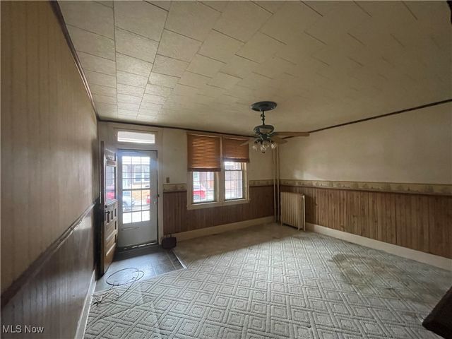 1415 Madison Avenue, Toronto, OH 43964