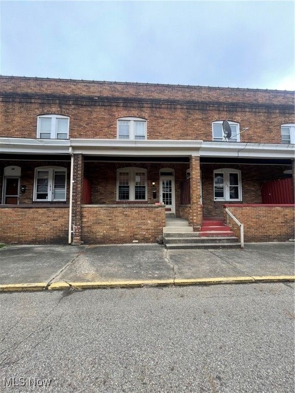 1415 Madison Avenue, Toronto, OH 43964