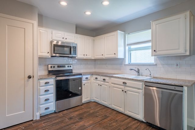1607 College Parkway, Lewisville, TX 75077