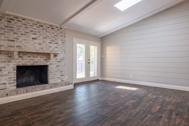 1607 College Parkway, Lewisville, TX 75077