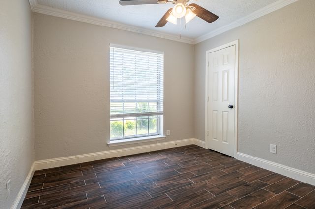 1607 College Parkway, Lewisville, TX 75077