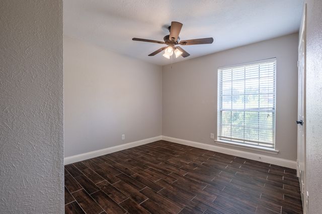 1607 College Parkway, Lewisville, TX 75077