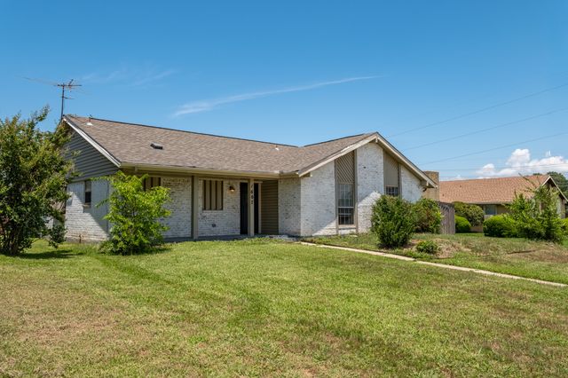 1607 College Parkway, Lewisville, TX 75077