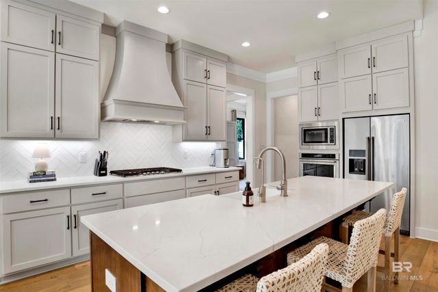 710 Van Avenue, Daphne, AL 36526