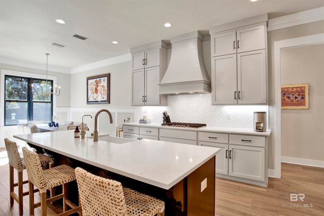 710 Van Avenue, Daphne, AL 36526