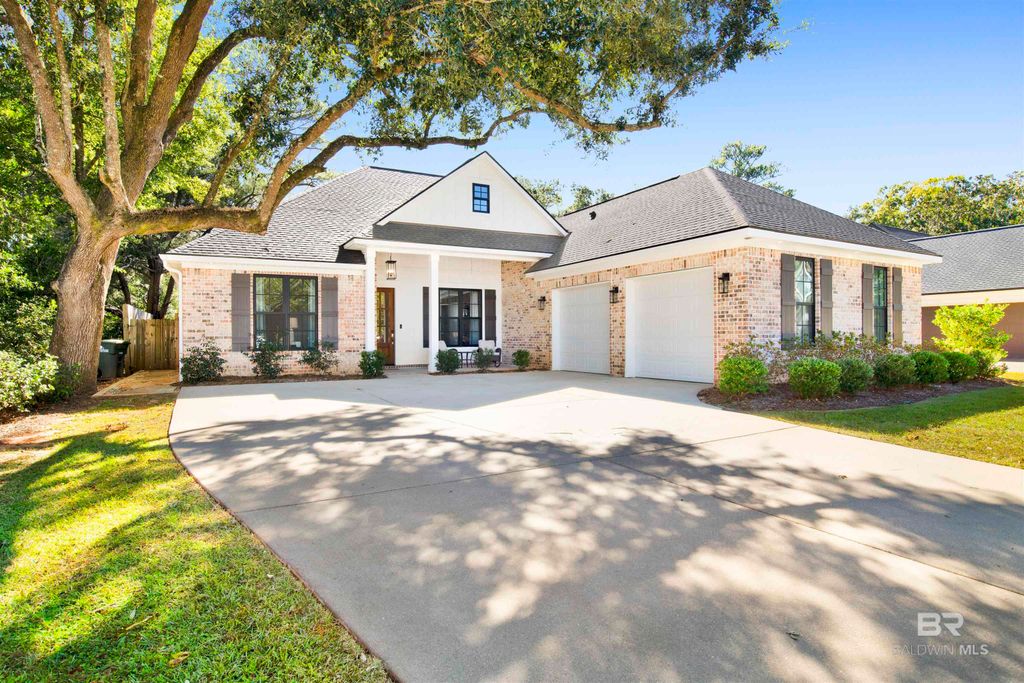 710 Van Avenue, Daphne, AL 36526