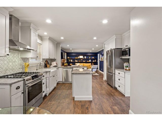 1854 E Lake Dr, Littleton, CO 80121