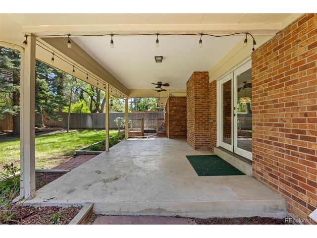 1854 E Lake Dr, Littleton, CO 80121
