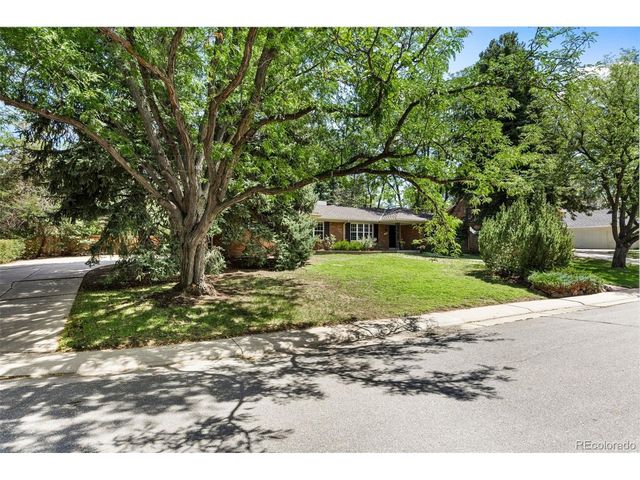 1854 E Lake Dr, Littleton, CO 80121