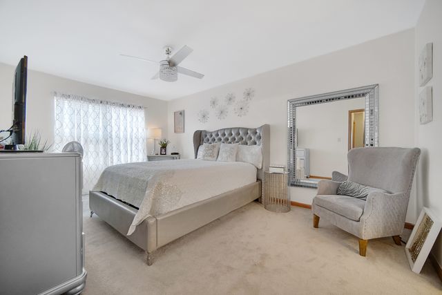 1400 Berta Drive, Crest Hill, IL 60403