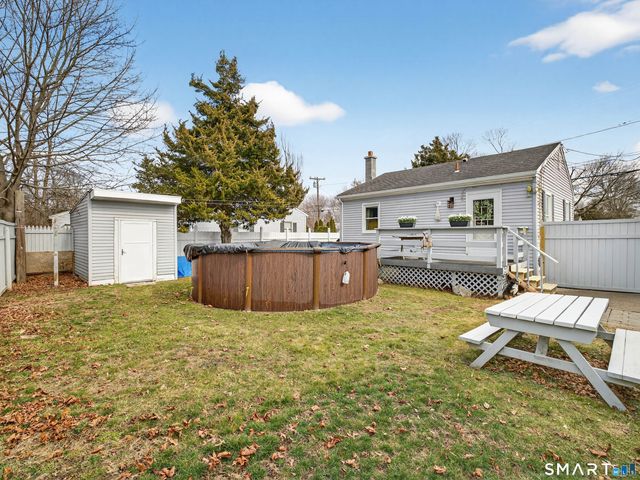 247 Midway Oval, Groton, CT 06340