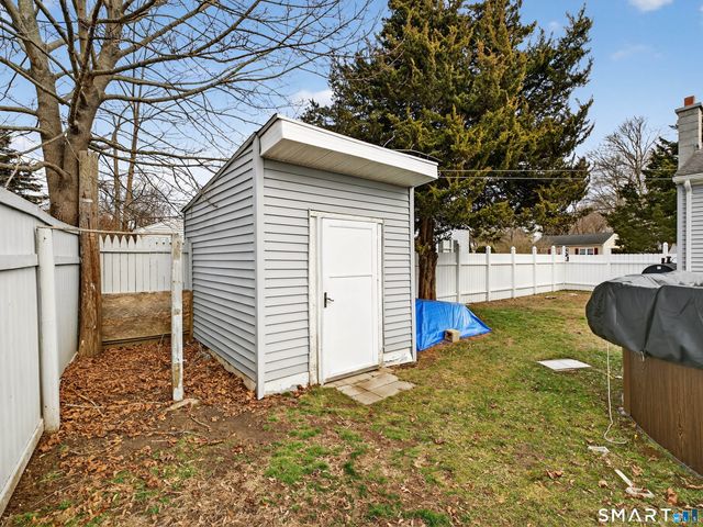 247 Midway Oval, Groton, CT 06340