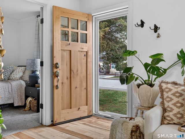 247 Midway Oval, Groton, CT 06340