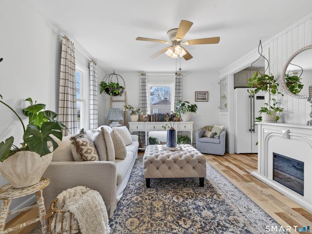 247 Midway Oval, Groton, CT 06340