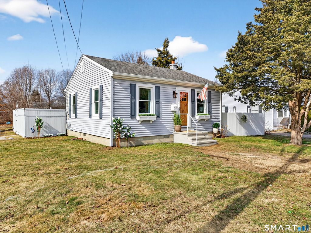 247 Midway Oval, Groton, CT 06340