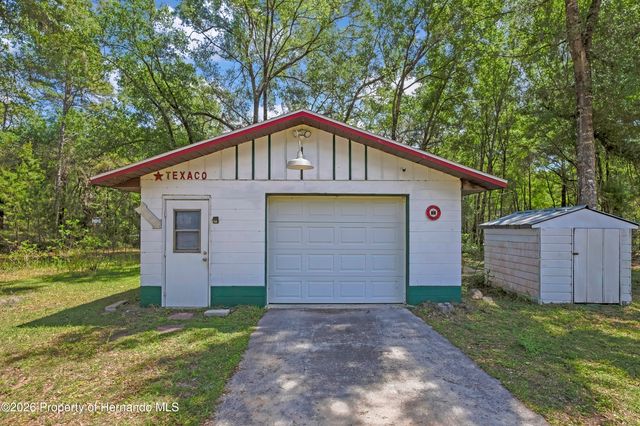 27170 Townsend Boulevard, Brooksville, FL 34601