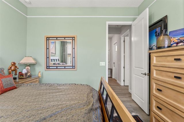 4910 SOUTHERN VALLEY LOOP, Brooksville, FL 34601