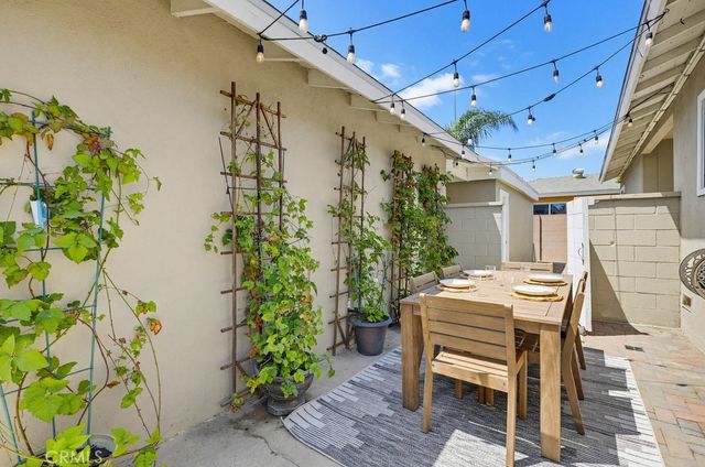 1312 N Devonshire Road, Anaheim, CA 92801