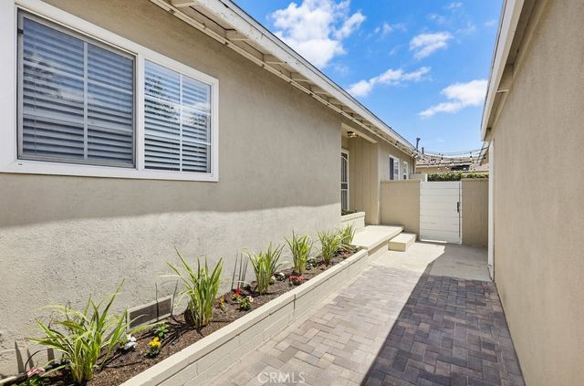 1312 N Devonshire Road, Anaheim, CA 92801
