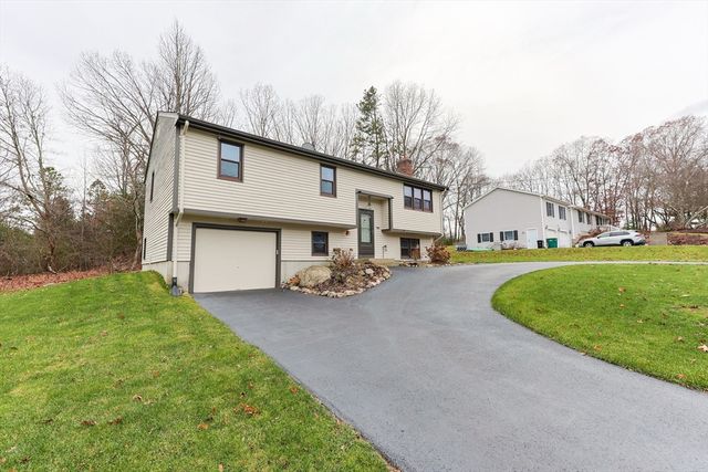 44 Montclair Drive, North Attleboro, MA 02760