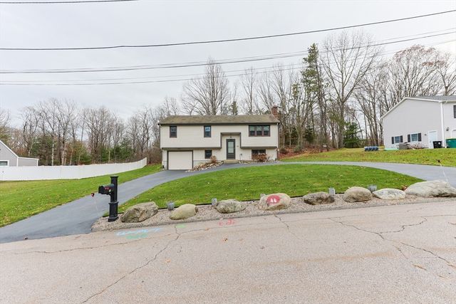 44 Montclair Drive, North Attleboro, MA 02760