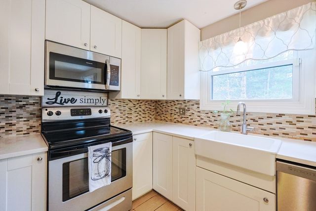 44 Montclair Drive, North Attleboro, MA 02760