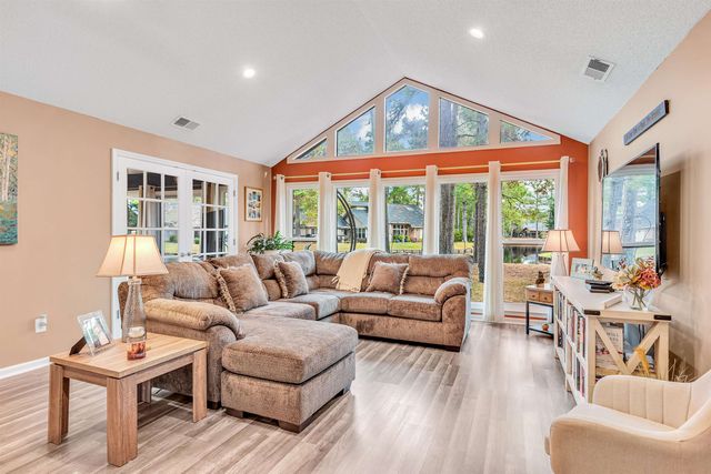 231 Wedgewood Ln., Conway, SC 29526