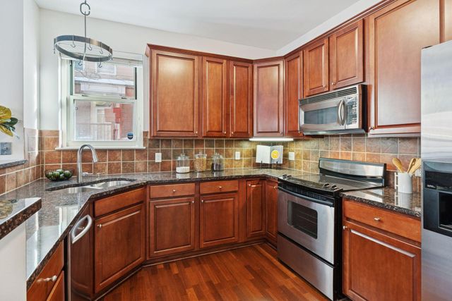 545 N 1st Street 125, Minneapolis, MN 55401