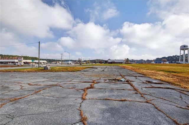 1101 Armory DR, Franklin, VA 23851