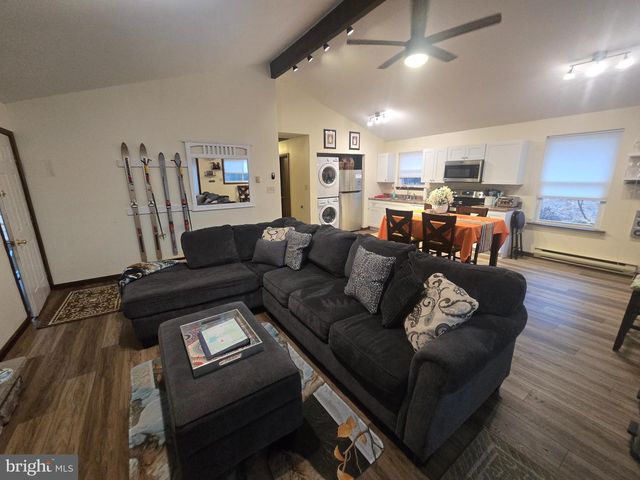 17 VAN DOREN MEWS, Albrightsville, PA 18210