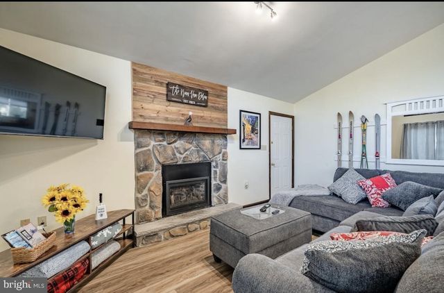 17 VAN DOREN MEWS, Albrightsville, PA 18210