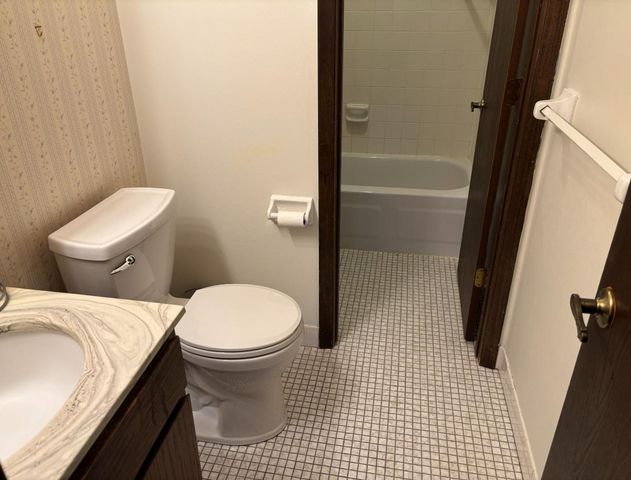 3399 Kent Street 101, Shoreview, MN 55126