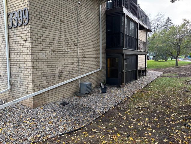 3399 Kent Street 101, Shoreview, MN 55126