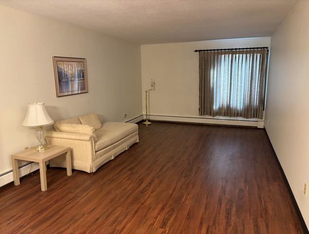 3399 Kent Street 101, Shoreview, MN 55126