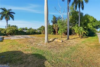 5465 Avenue D, Bokeelia, FL 33922