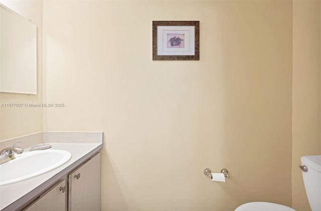 1673 Bay Rd 403, Miami Beach, FL 33139