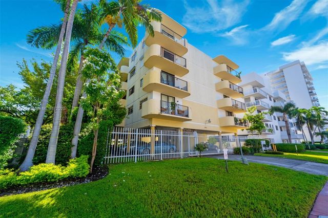 1673 Bay Rd 403, Miami Beach, FL 33139