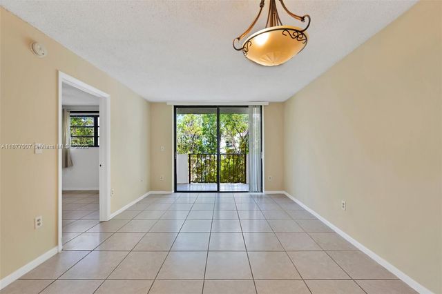 1673 Bay Rd 403, Miami Beach, FL 33139