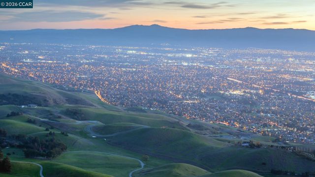 1811 Passage Street, Milpitas, CA 95035