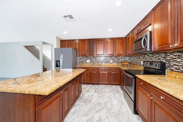 3102 HOLLAND DRIVE, Orlando, FL 32825